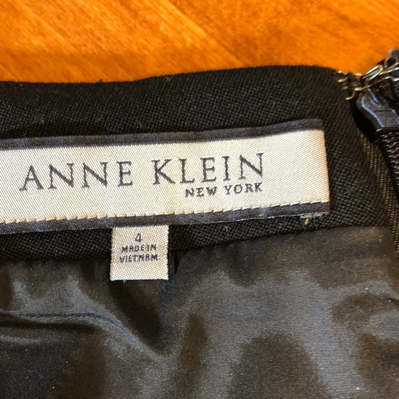 Anne Klein, Black Dress Purchased SAKS. - Picture 4 of 7
